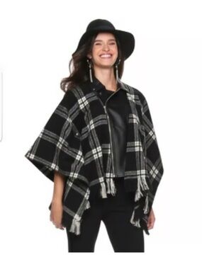 Rock & Republic Black and White Plaid Fringe Poncho